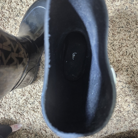 Michael Kors Logo Mid Rainboot Size 9 - Picture 10 of 11